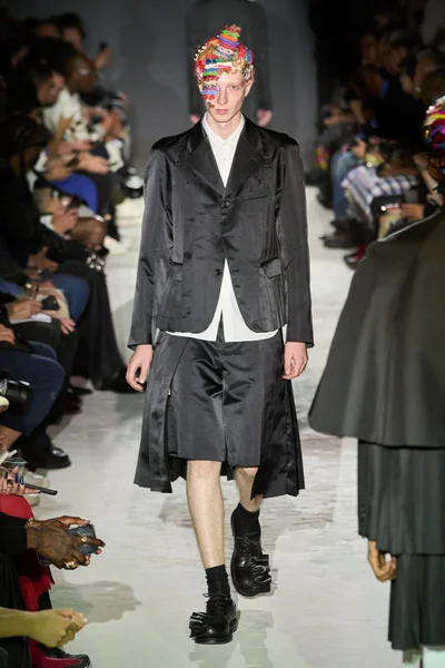 Look 17